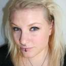 Get to know Lorinda from Quebec City, Quebec on live cams!